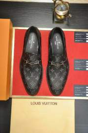 Picture of Louis Vuitton Shoes _SKULVsz38-45hnh031014494